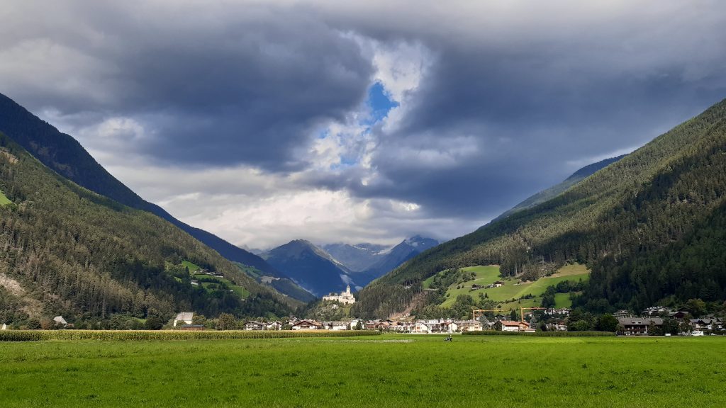 Valle Aurina con Castel Taufers, Trentino Alto Adige